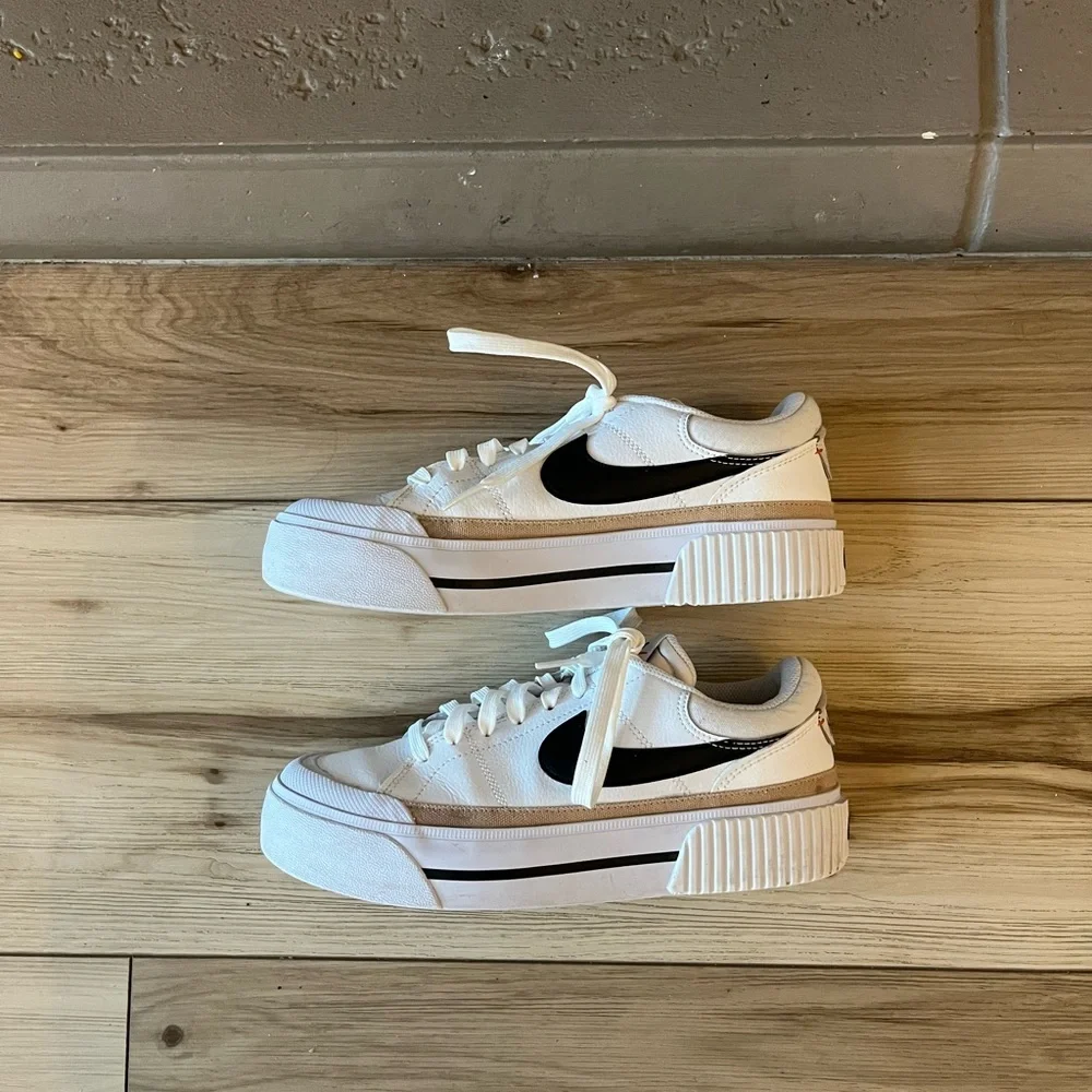 Nike Court Legacy Lift Women’s Size 7.5 - Picture 5 of 9